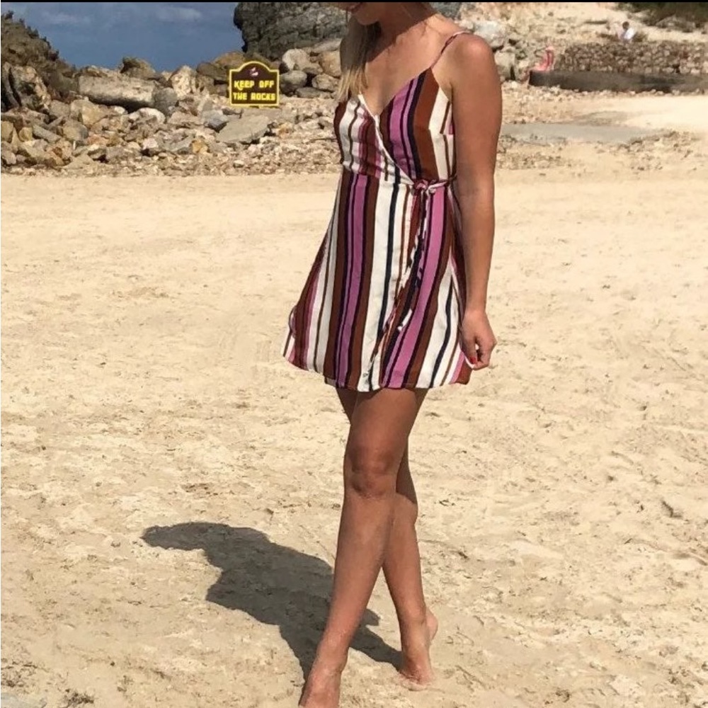 Dress - Picture 2 of 5
